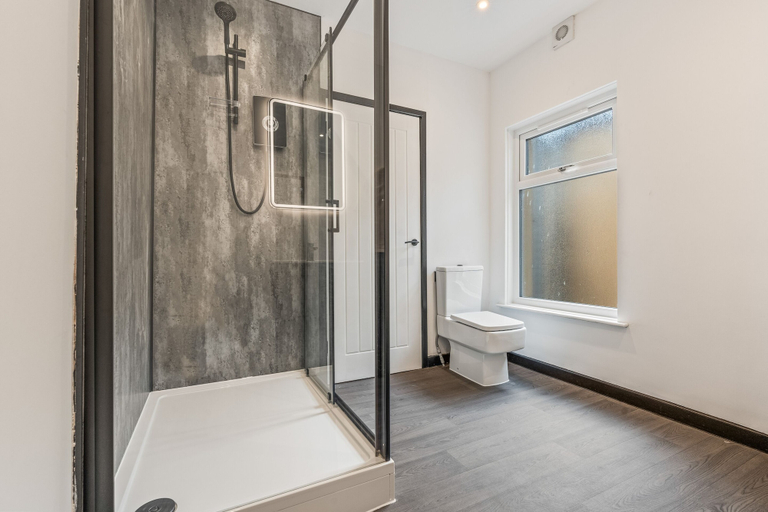 Bathroom 2, Eden View Hotel, Lancashire