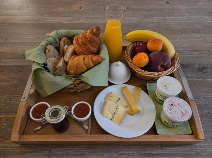 Food & Drinks 3, Au Moulin des Fees - Maison d'hotes Cascades du Herisson, Jura