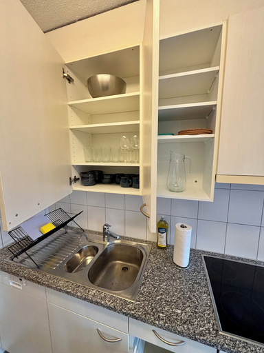 Private kitchen 5, Basic 2 BR Apartment in Witikon district, Zürich