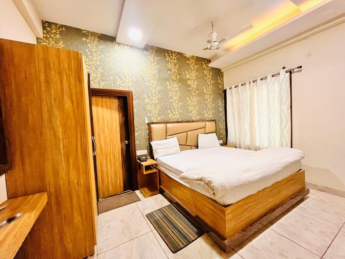 Room 2, Uday Hotel, Hardoi