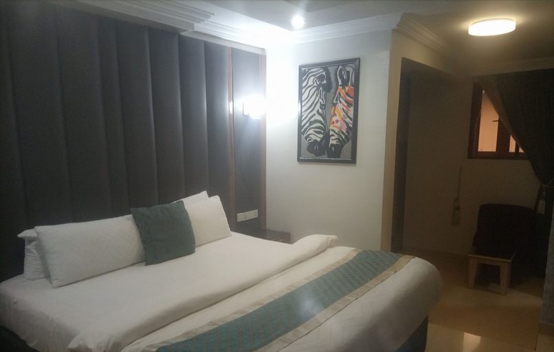 Room 4, Grand East Hotel, AwkaSout