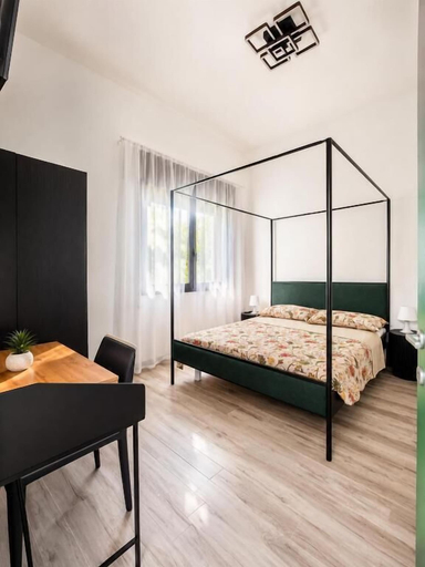 Room 3, La via per Erice, Trapani