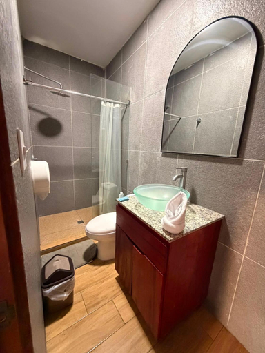 Bathroom 4, Hotel St Arthur, Antiguo Cuscatlán