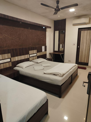 Bedroom 4, Hotel Shambuji, Thane