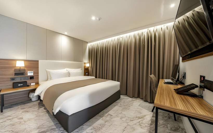 Bedroom 4, Busan Songjeong Brooks Hotel, Haeundae