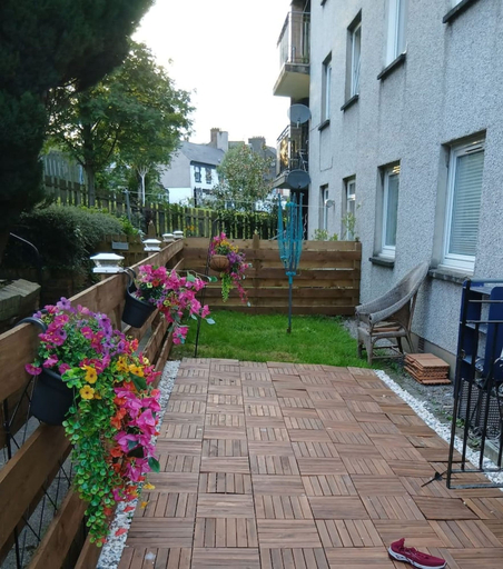 Room 5, Dumfries 2BR Apartment Free Parking Near Robert Burns Centre, Dumfries and Galloway