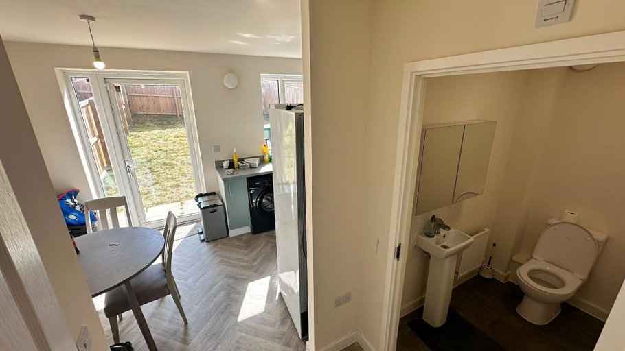 Interior 2, Sheffield Charm - Cozy 2 Bedroom House, Sheffield