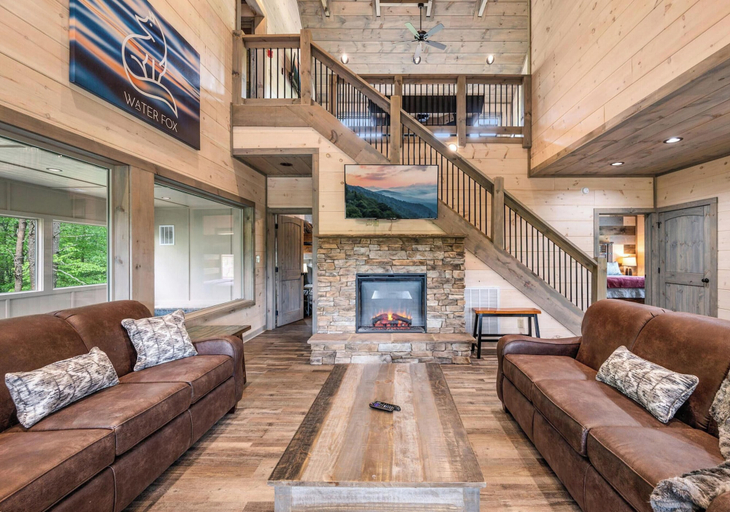 Room 5, Water Fox in Sevierville, Sevier