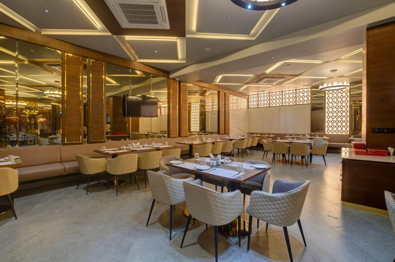 Food & Drinks 5, Hotel Diamond 26, Surat