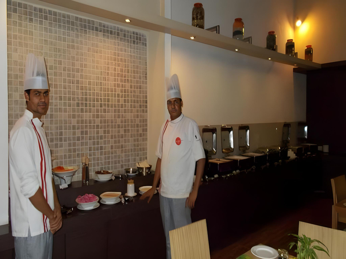 Food & Drinks 3, Zip by Spree Hinjewadi, Pune