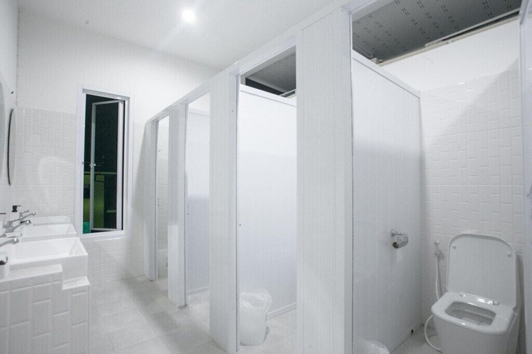 Bathroom 3, The Street Hostel Koh Lipe, Muang Satun