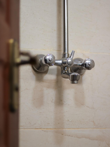 Bathroom 3, SAI INN ELDORET, Kesses