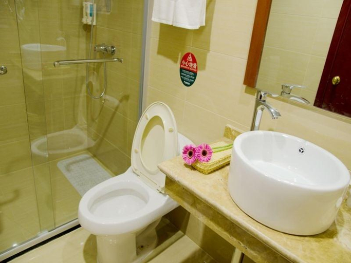 Bathroom 3, Greentree Inn Shanghai Car Piers Studio Beisong Ro, Shanghai