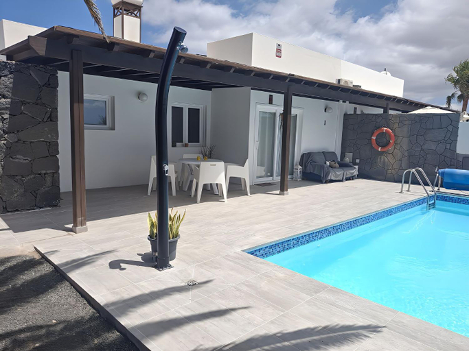 Sport & Beauty 2, Villa Descansa with private pool, sea view, Sat-tv  free Wifi, Las Palmas