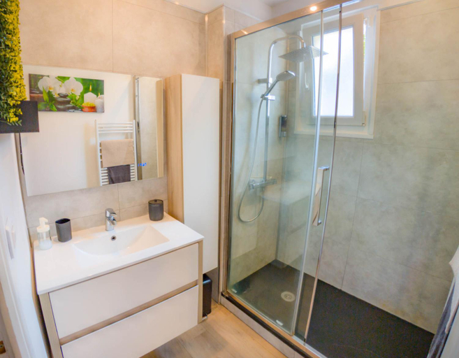 Bathroom 3, Le Duplex 3 chambres - 1P a 7P - Saint Honore, Somme