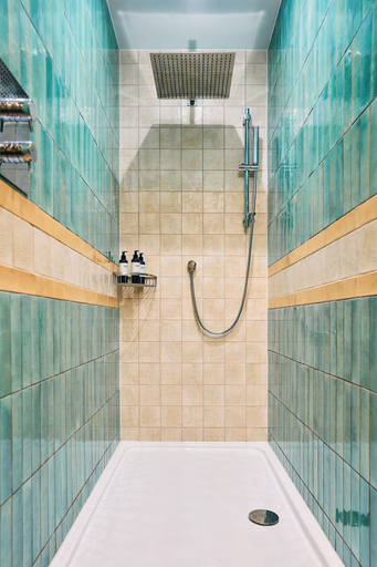 Bathroom 5, Pedn Olva, Cornwall