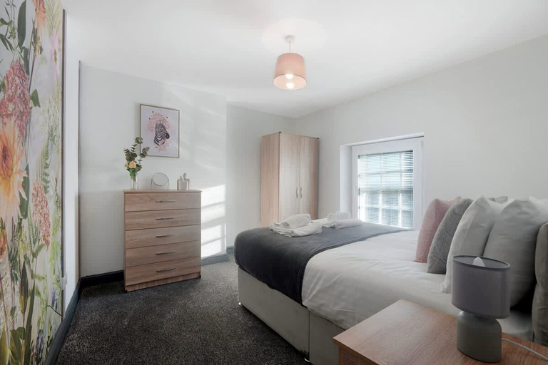 Room 3, 2 Bedroom With Private Parking and Free Wifi, Stockton-on-Tees