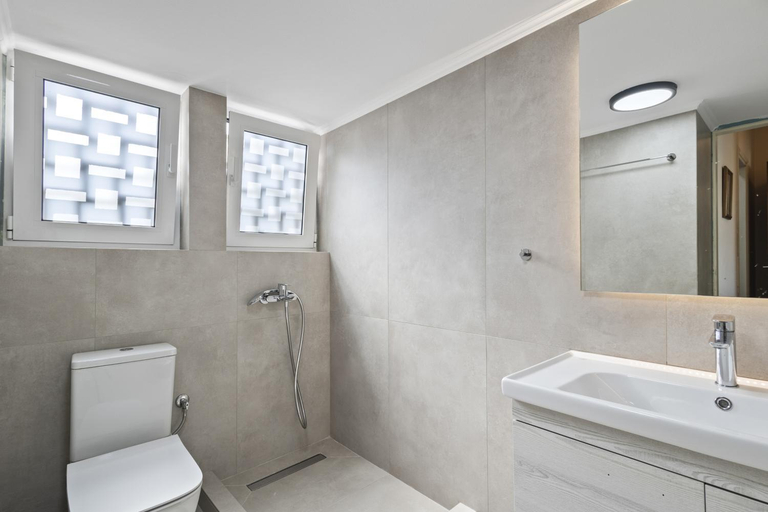 Bathroom 3, Marita's Apartments - Dikastirion, Crete