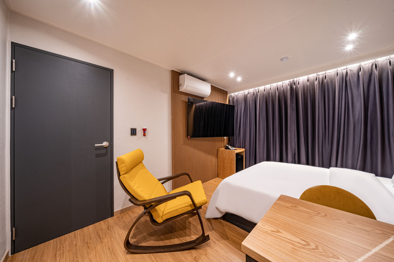 Bedroom 4, Changwon Palyongdong Hotel T.T, Changwon