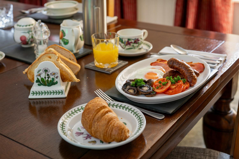 Food & Drinks, Reddivallen Farmhouse, Cornwall