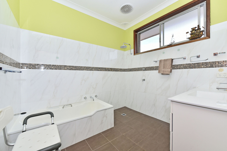 Bathroom, Coal d' Vine VIEW - Cessnock NSW, Cessnock