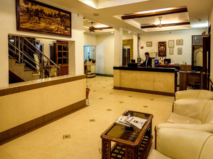Reception, Hotel Solitaire, Agra