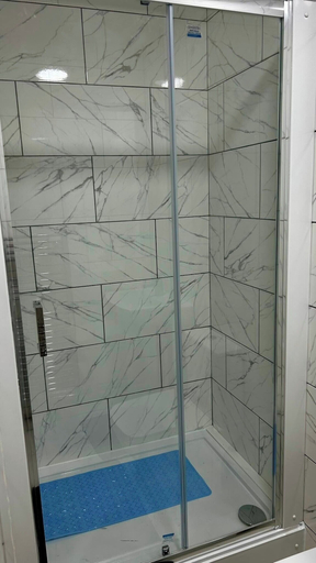 Bathroom 5, Serene 5-bedroom House in Dudley, Sandwell