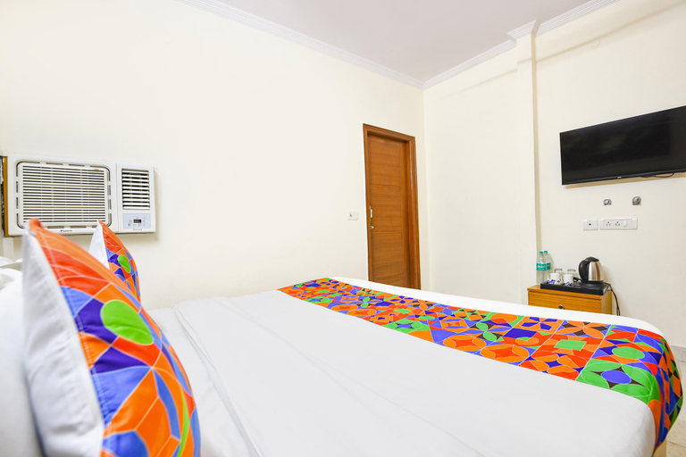Bedroom 5, FabHotel Rivlet Central Delhi, Delhi