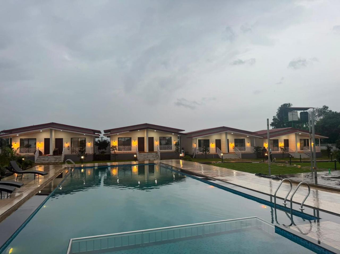 2, Peak Paradise Resort, Raigarh
