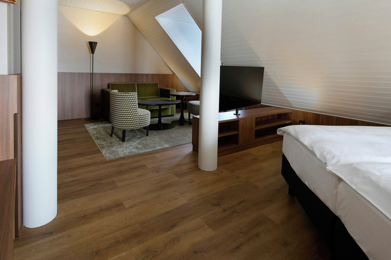 Bedroom 2, Central Plaza Hotel, Zürich