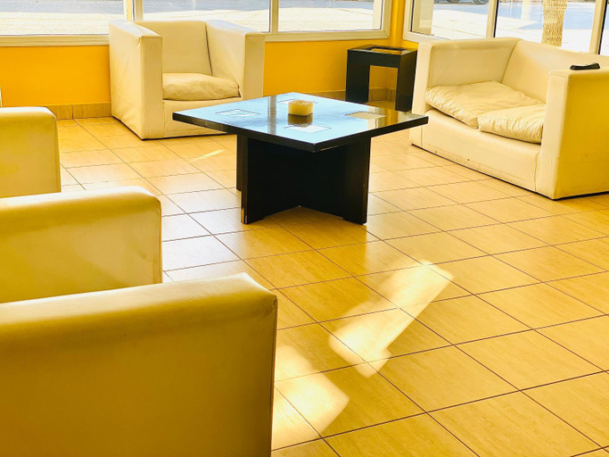 4, Hotel tandil, Biedma