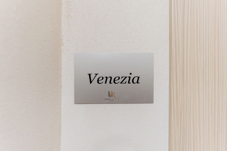 Room 2, Urban Vatican Rooms Cities of Art, Roma