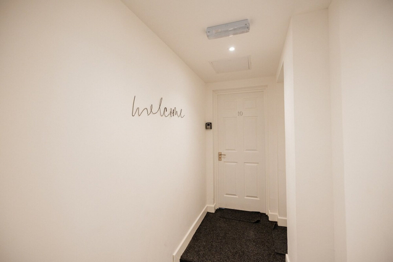 Room 2, 1 Bedroom Studio Apartment Central Middlesbrough, Middlesbrough