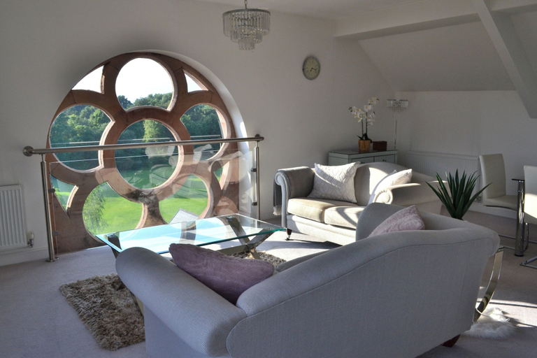 Primary image, The Residence, 3-bed Apt, Sleeps 6 With Parking, Lancashire