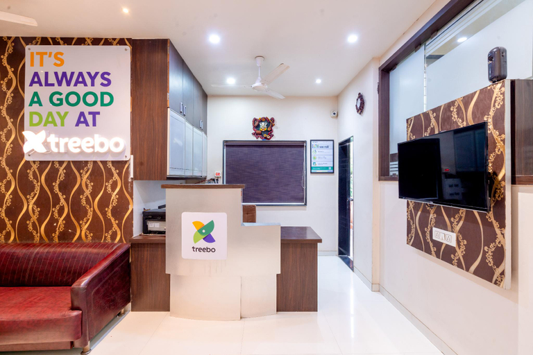 Reception 4, Treebo Pushpak, Satara