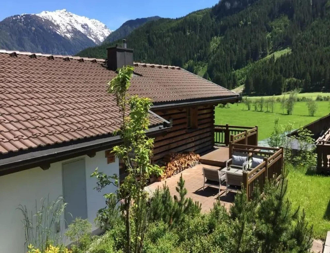 View from property 5, Family Ski Chalet with Views, Zell am See