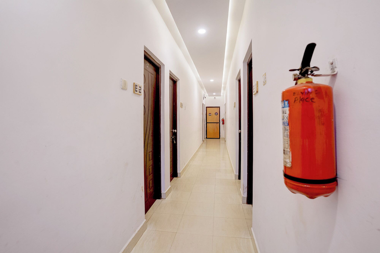 Lobby 3, Fabhotel Elvin'S Place, North Goa