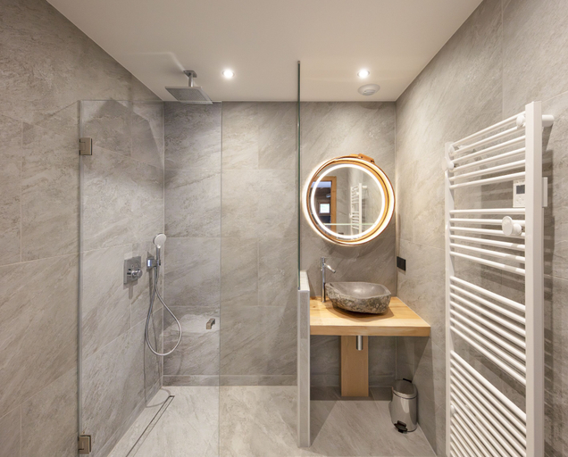 Bathroom 4, Neige et Roc, The Originals Relais, Haute-Savoie