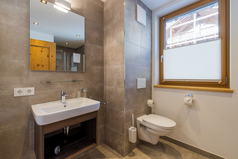 Bathroom 3, Wildkogel Resorts – Das Bramberg, Zell am See