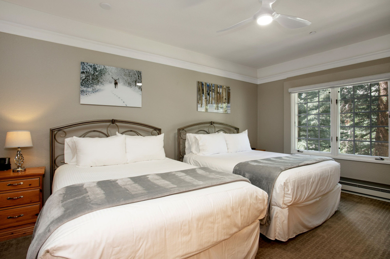 Room 2, Charter At Beaver Creek E160 2 Bedroom Condo, Eagle
