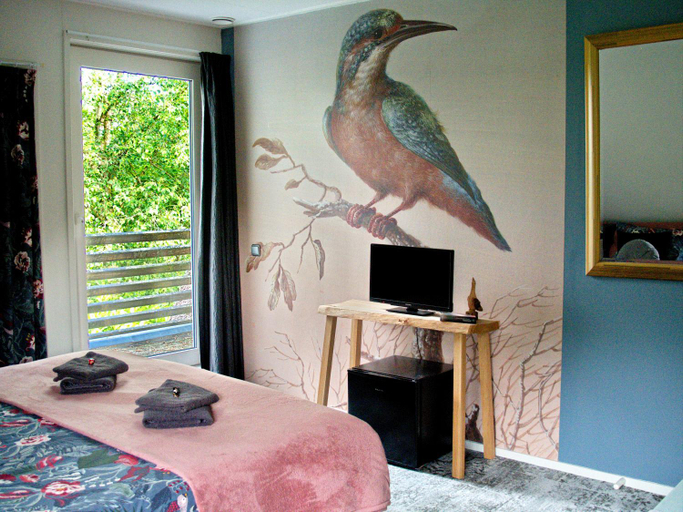 Bedroom 2, Bed & Brochje Burgum, Tytsjerksteradiel