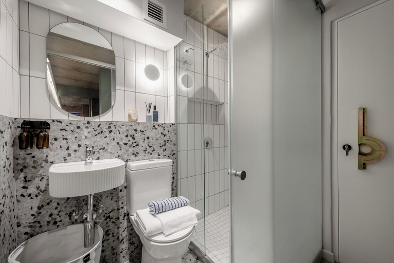 Bathroom 5, Madelanesuites, City of Cape Town
