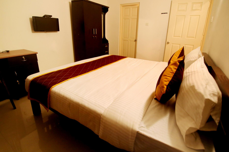 2, Puthens Calenta Inn, Ernakulam
