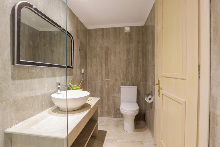 Bathroom 4, CNic Paleo ArtNouveau, Ionian Islands