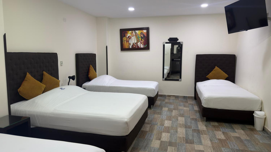 Bedroom 1, Wale Keru, Manaure