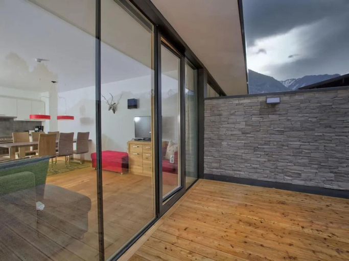 Others 5, Stylish Neukirchen Home for 8 Guests, Zell am See
