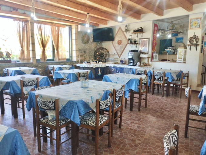 Dining 4, Residence with swimming pool in Capo Vaticano, Vibo Valentia