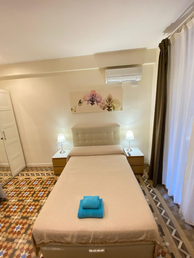 Bedroom 3, Rooms Balmes, Barcelona