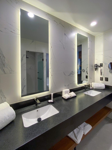 Bathroom 5, Victoria Ejecutivo, Guadalajara