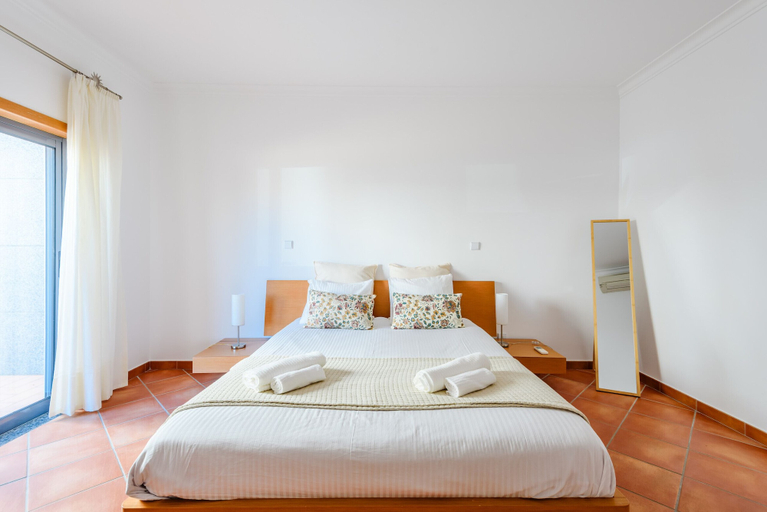 Bedroom 3, Apartment Praia Dona Ana, Lagos